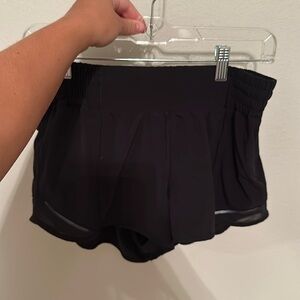 Lululemon Black high rise hotty hot size 6 shorts